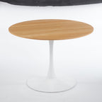 Mid-Century Tulip Dining Table With Round Top