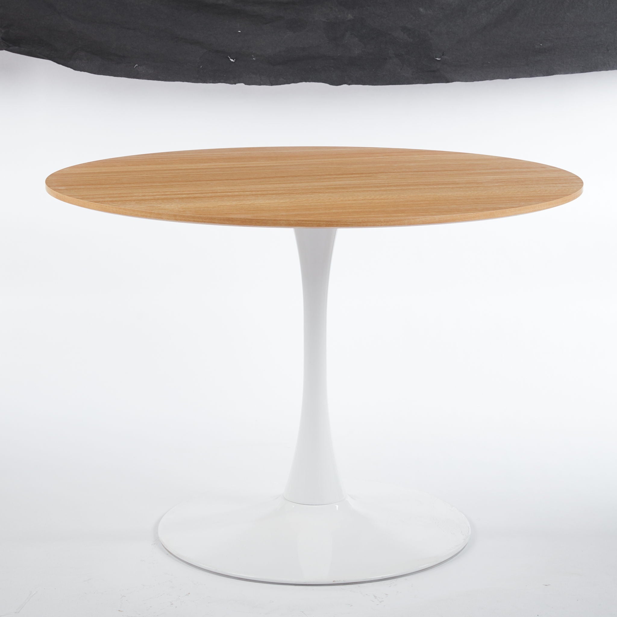 Mid-Century Tulip Dining Table With Round Top