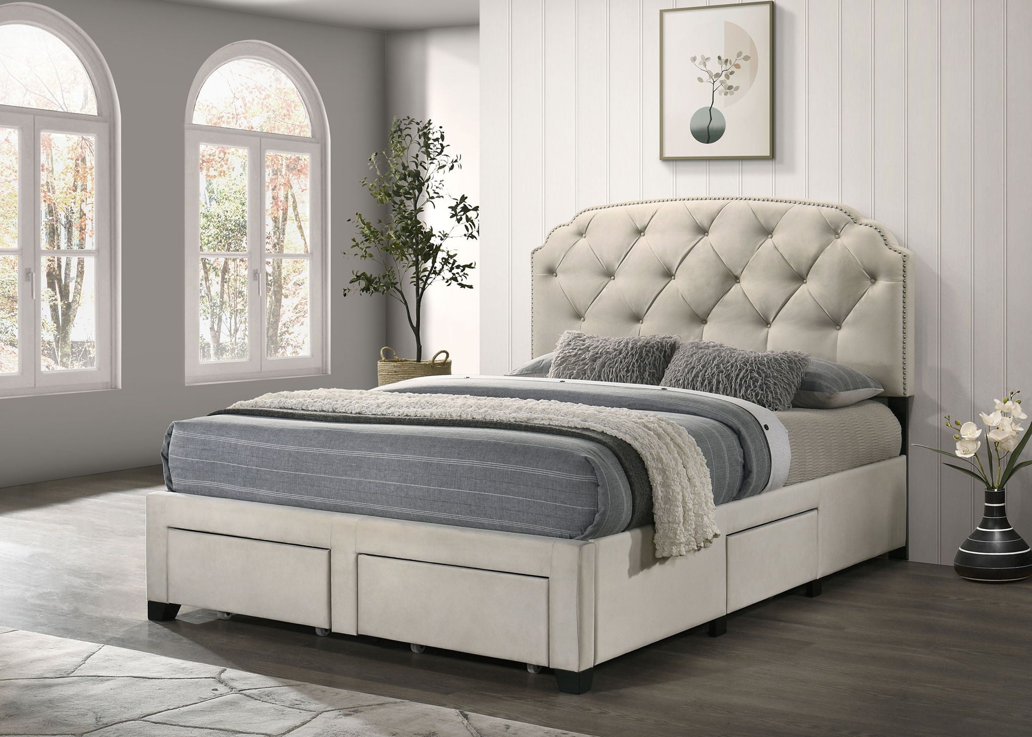 Marianna 4-drawer Upholstered Queen Storage Bed Cream