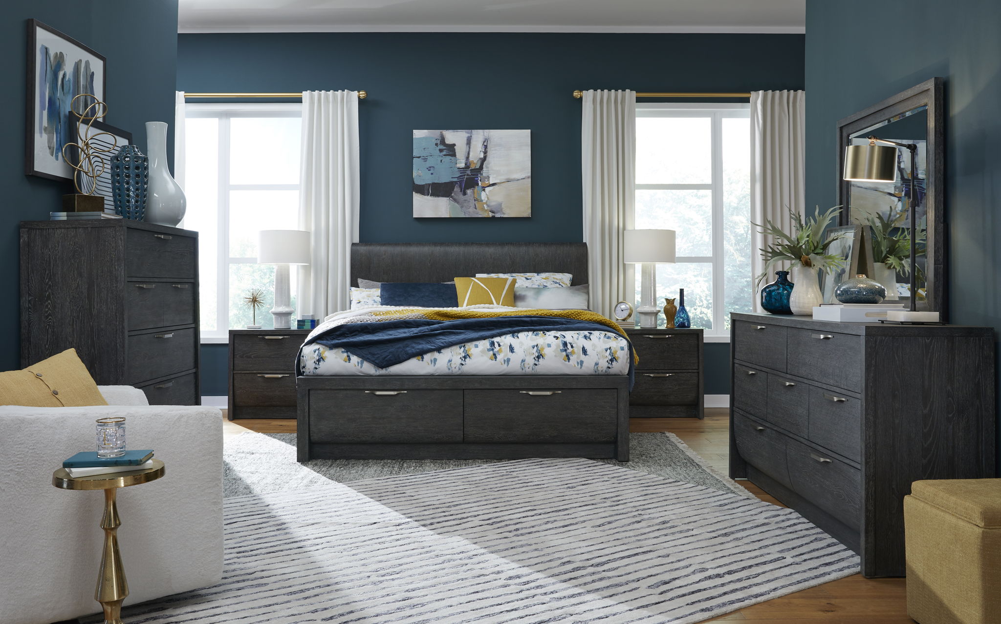 Kinsley - Panel Storage Bed