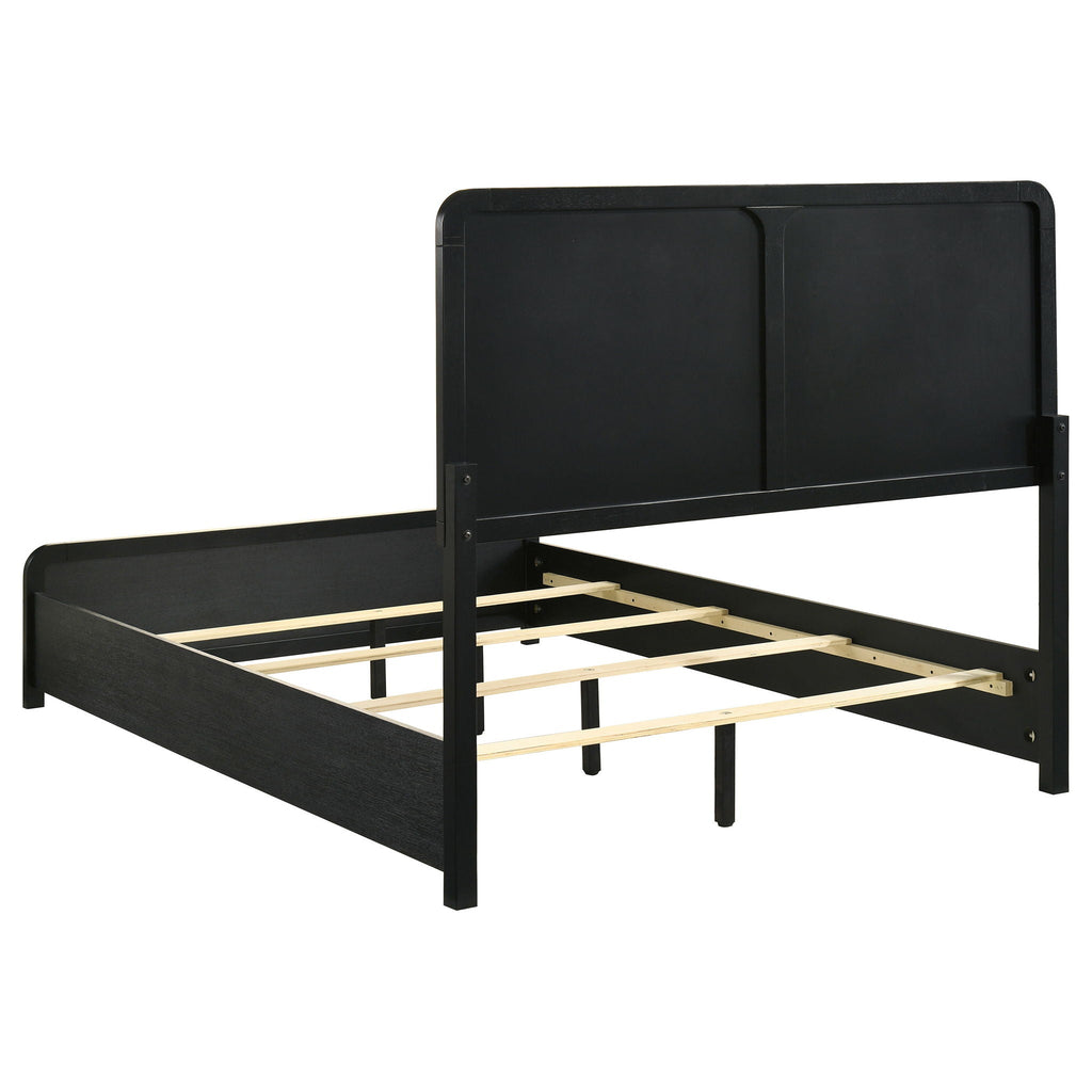 Cavelle 5-piece Full Bedroom Set Black