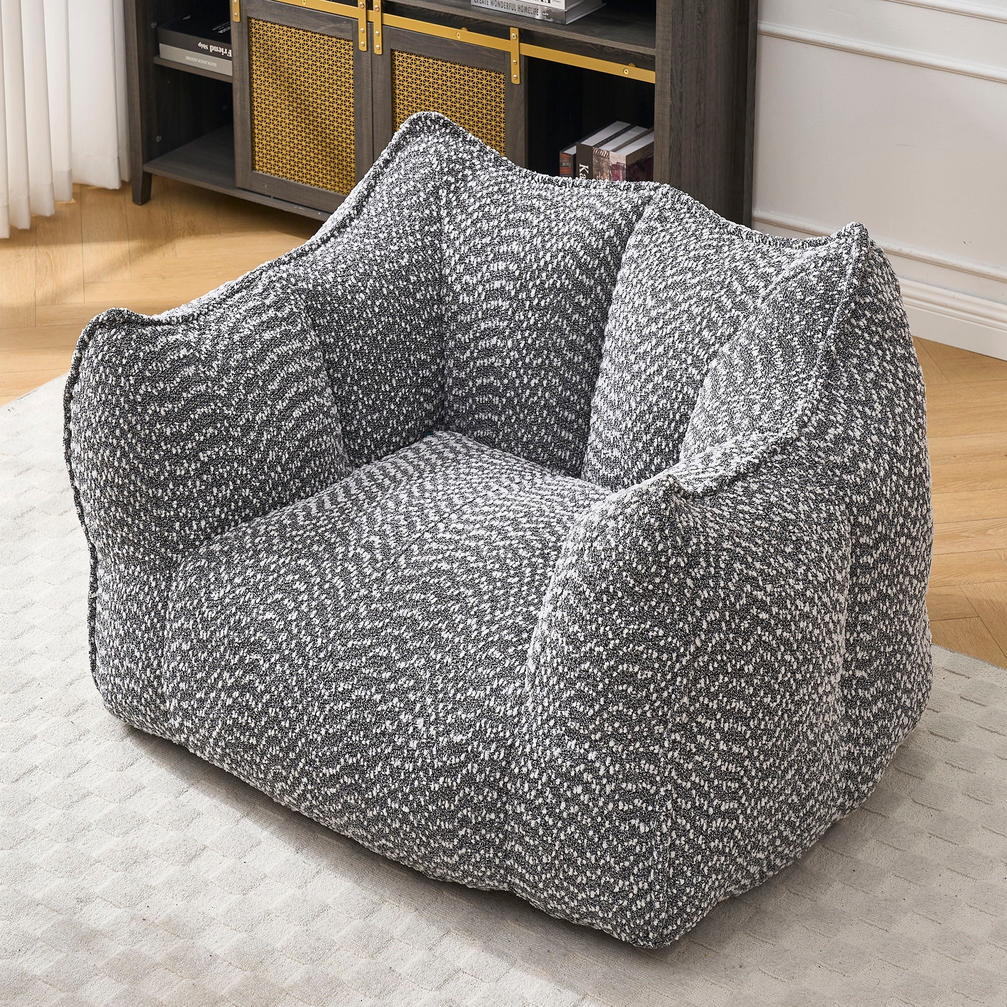 Comfortable Sofa Chairs With Highly Resilient Foam For Living Rooms And Bedrooms
