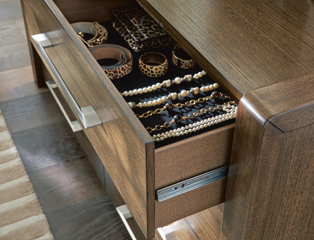 Marxmore - Dresser