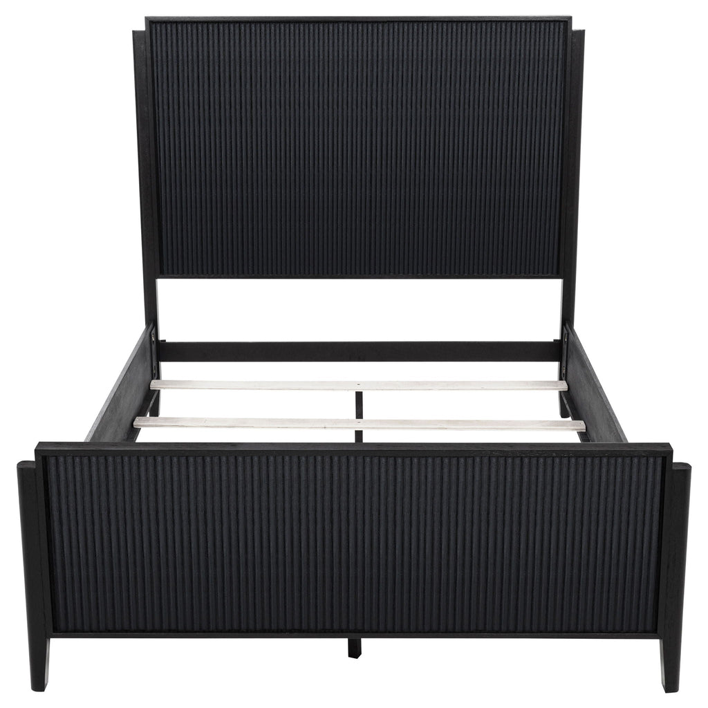 Brookmead Wood Queen Panel Bed Black