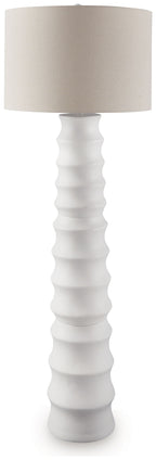 Veraleigh - Poly Lamp