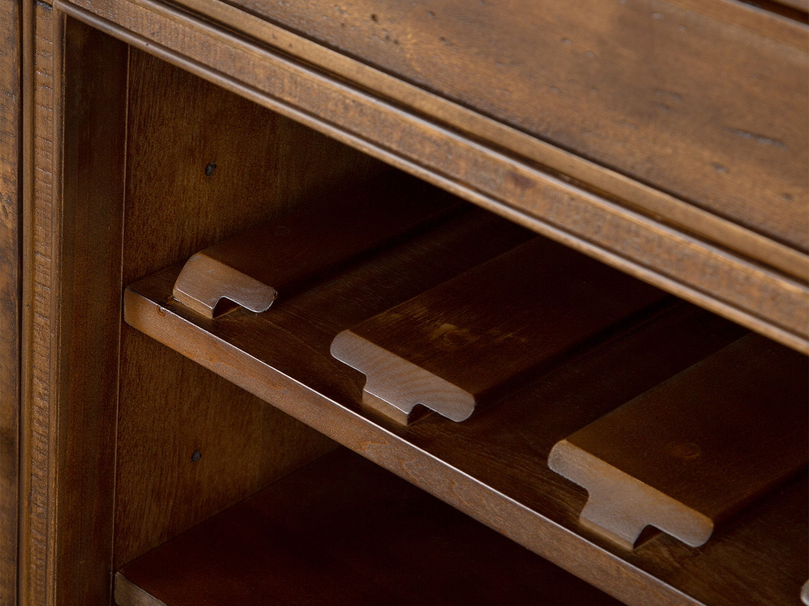 Bay Creek - Buffet Hutch