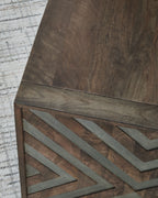 Dreggan - Square End Table - Brown