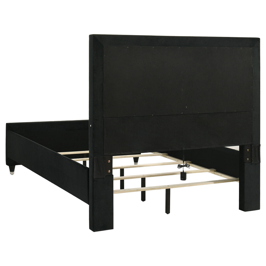 Ravenne 5-piece Velvet Upholstered Queen LED Bedroom Set Black