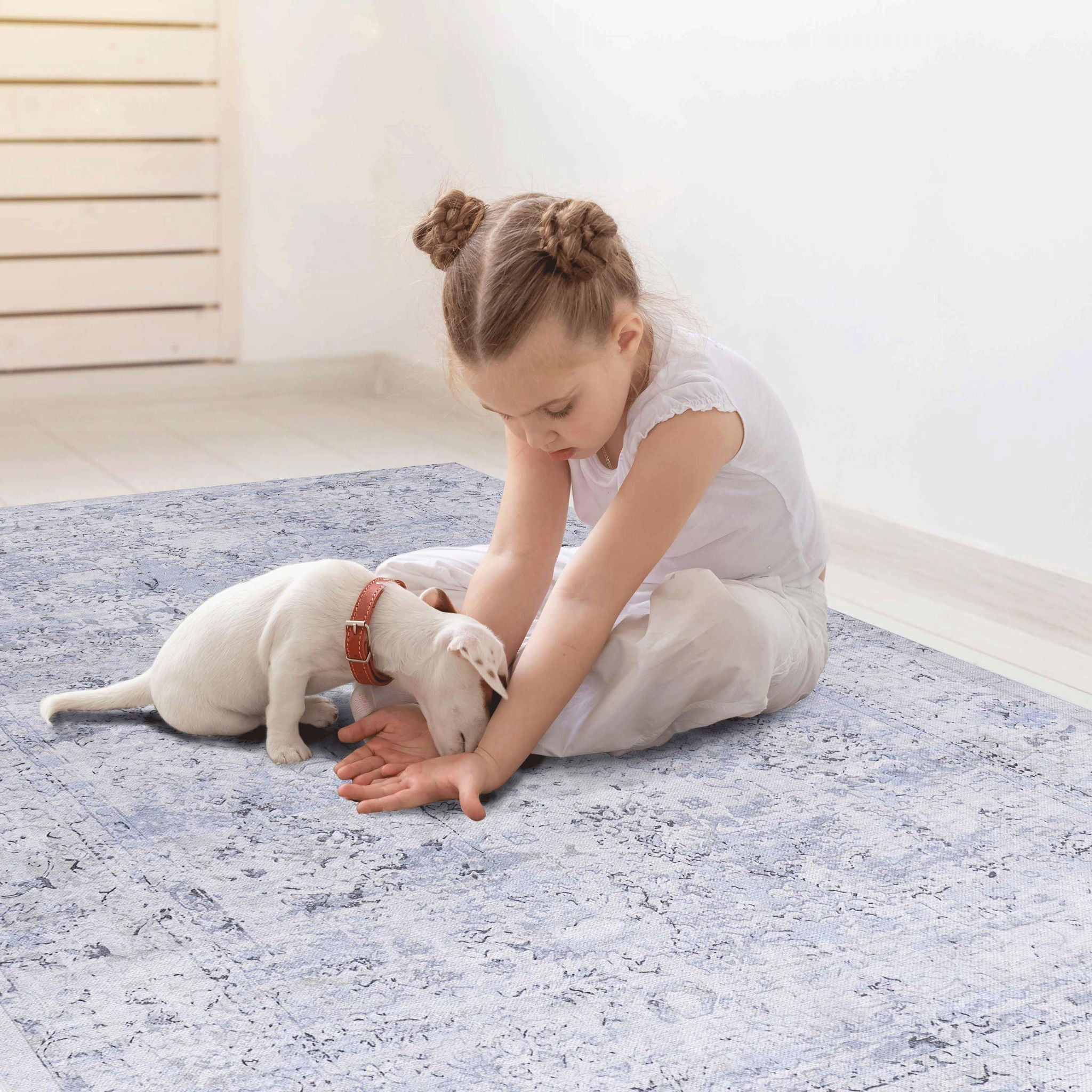 Maval - 8' X 10' Washable Area Rug - Blue / Cream