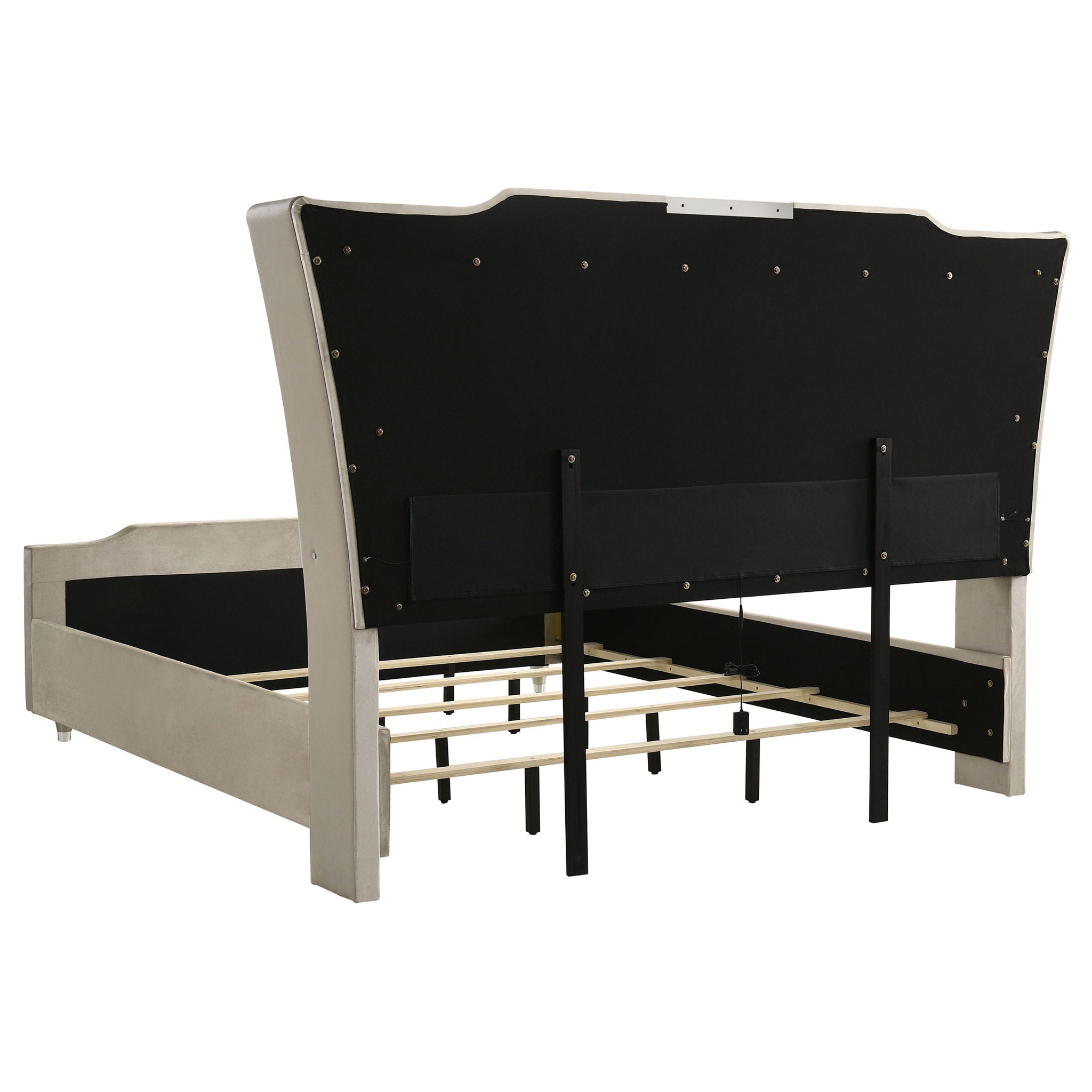 Lorient 4-piece Eastern King Bedroom Set Ivory and Camel