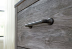 Bronyan - Dresser