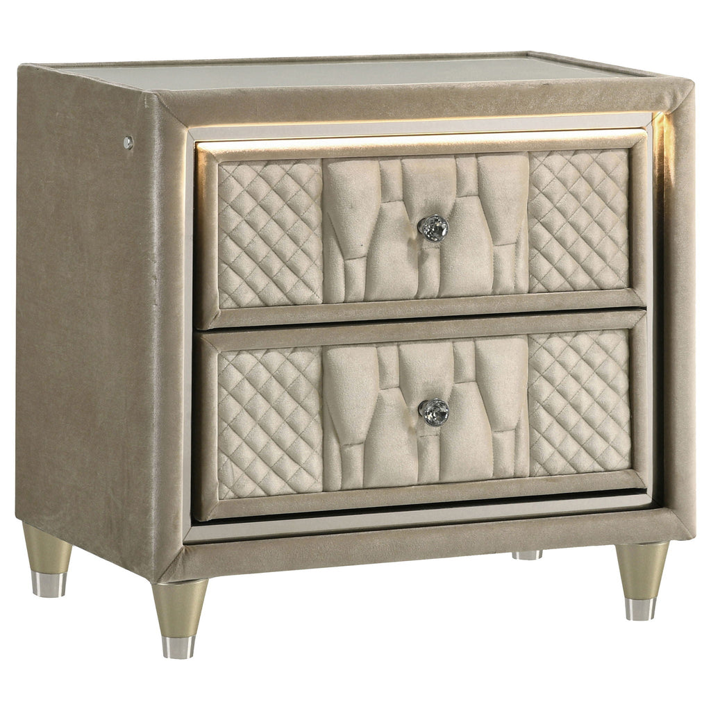 Lorient 5-piece California King Bedroom Set Ivory and Camel