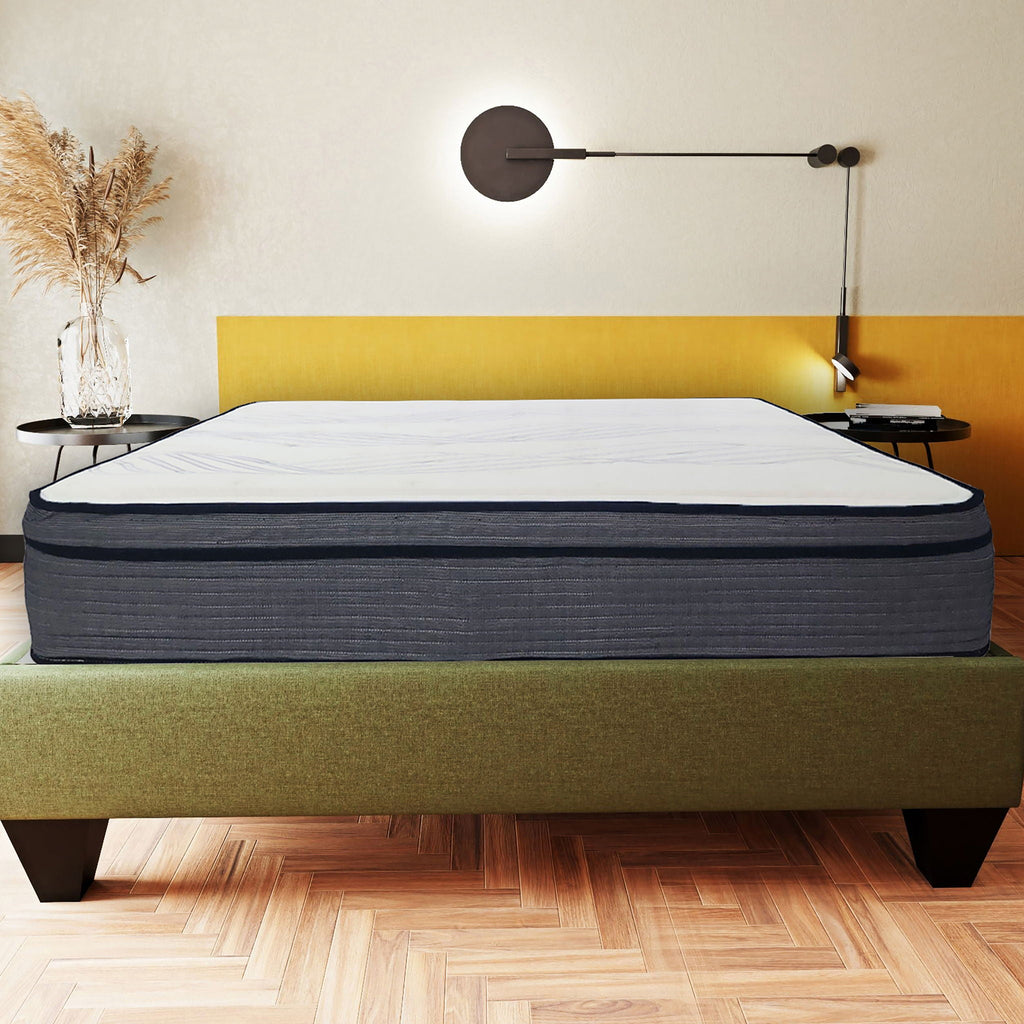 Hybrid Plush Foam Mattress, Soft Polyester Knit Cover, Multi Layer Foam Mattress - White / Gray - King