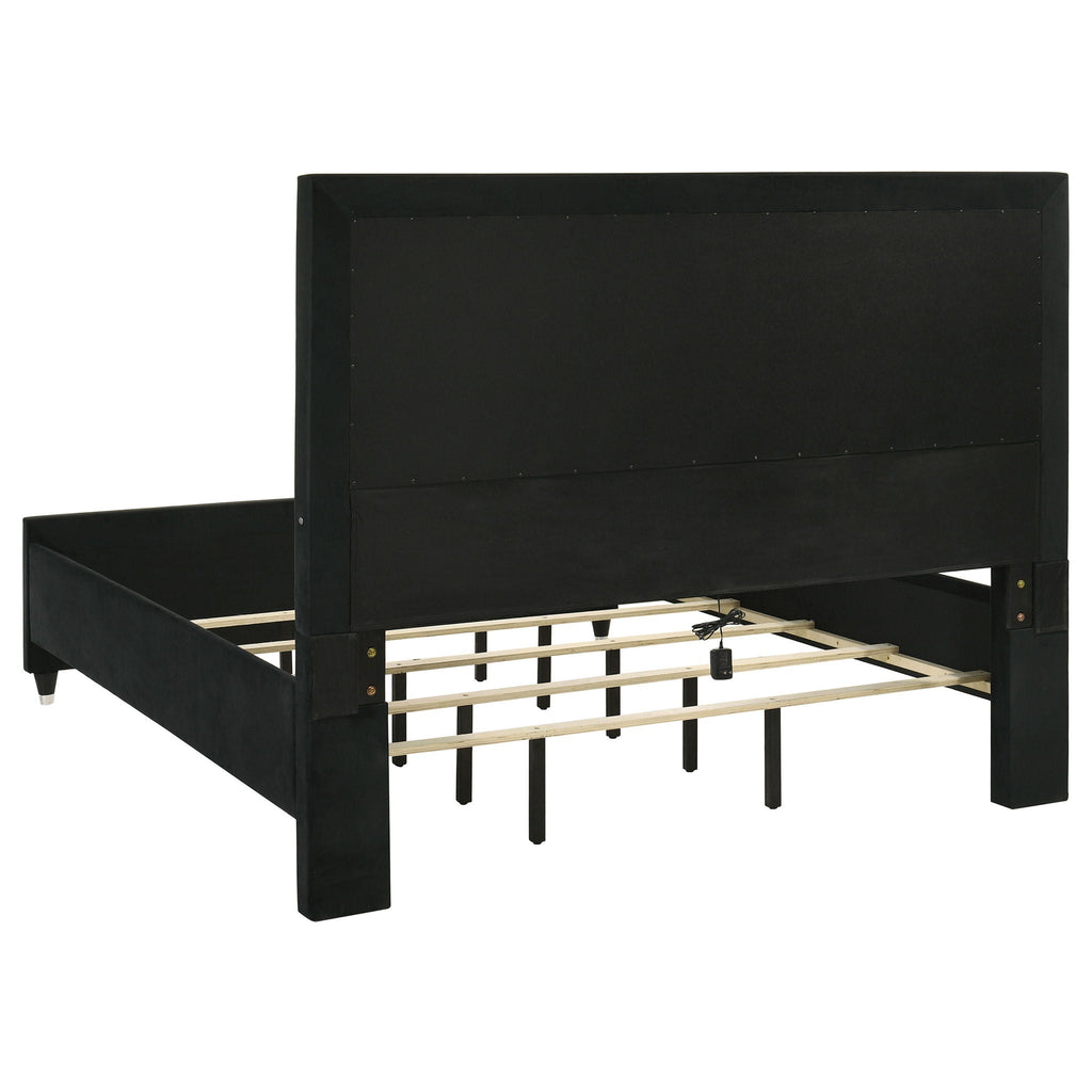Ravenne 4-piece Velvet Upholstered California King LED Bedroom Set Black