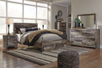 Derekson - Panel Bed