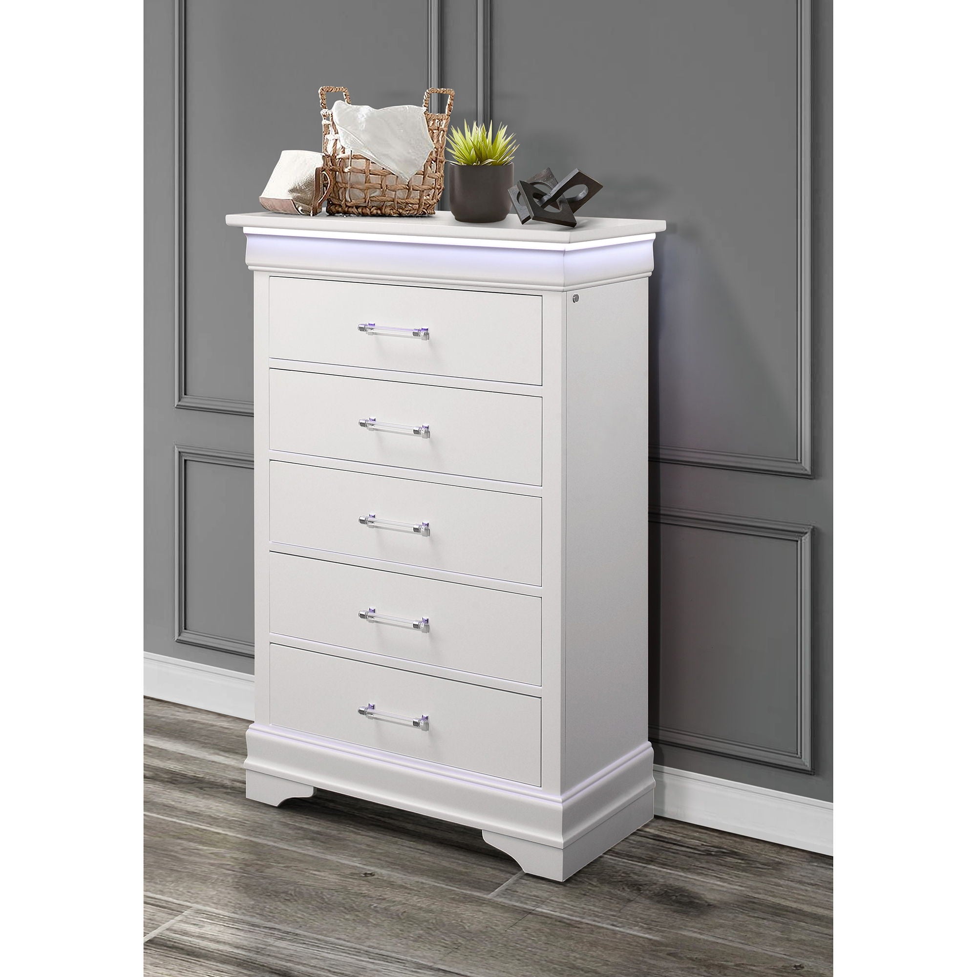 Charlston - Chest With LED