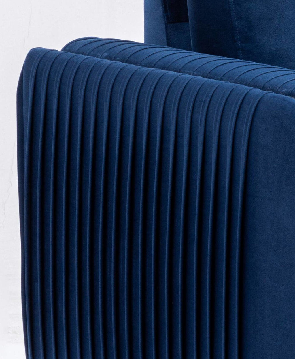 Wenona - Modern Elegance Sofa