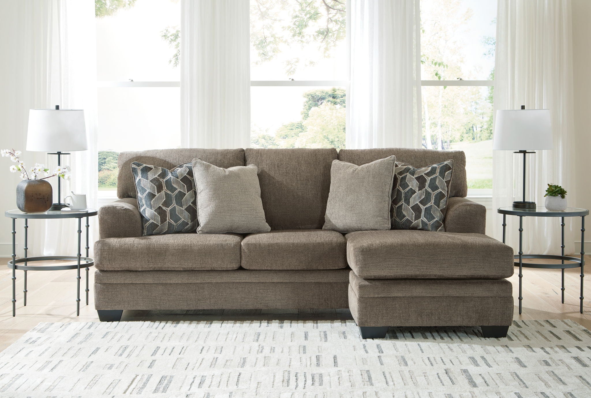 Stonemeade - Sofa Chaise