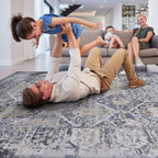 Payas - 5' X 7' Traditional Area Rug - Gray / Blue