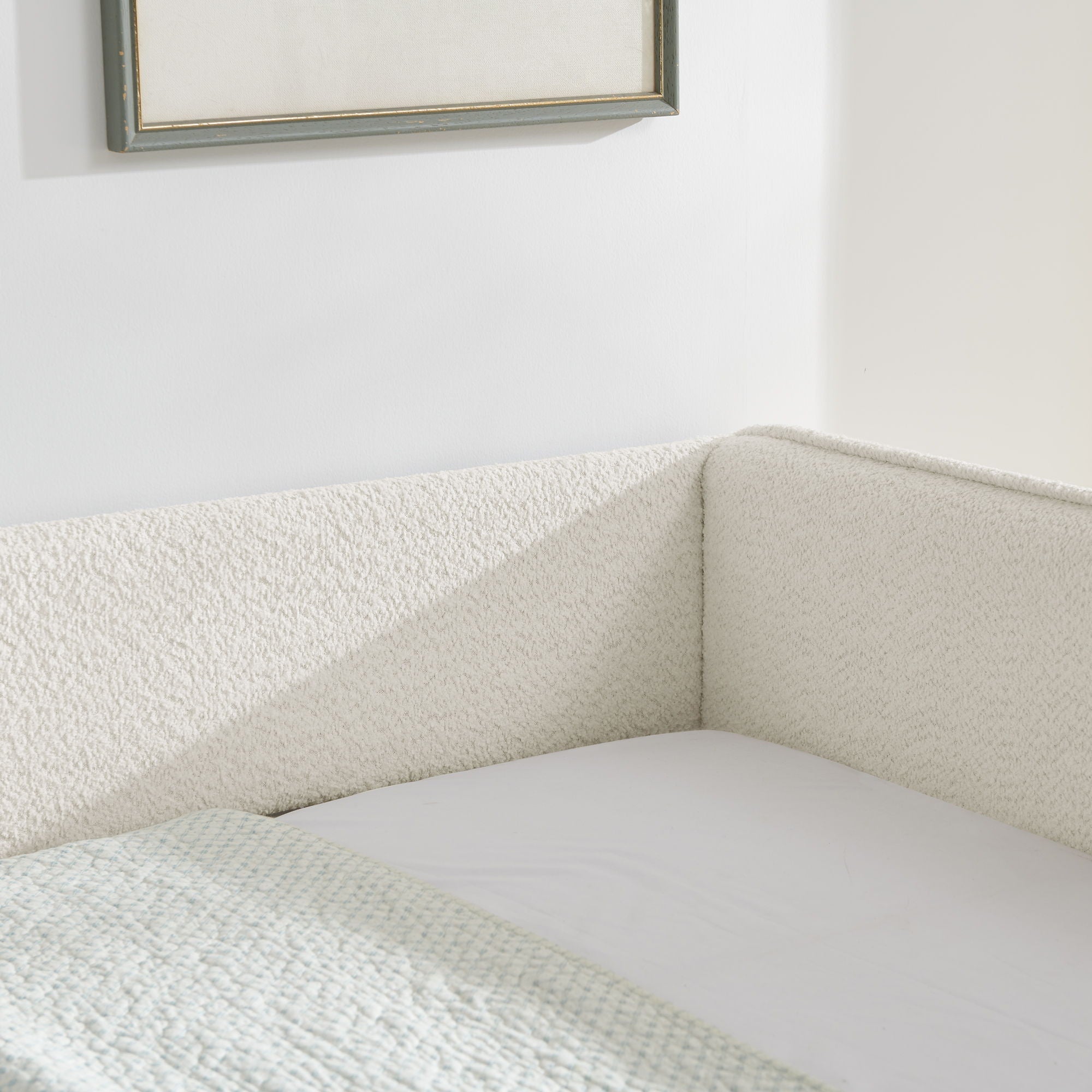 Upholstered Daybed With Pop Up Trundle