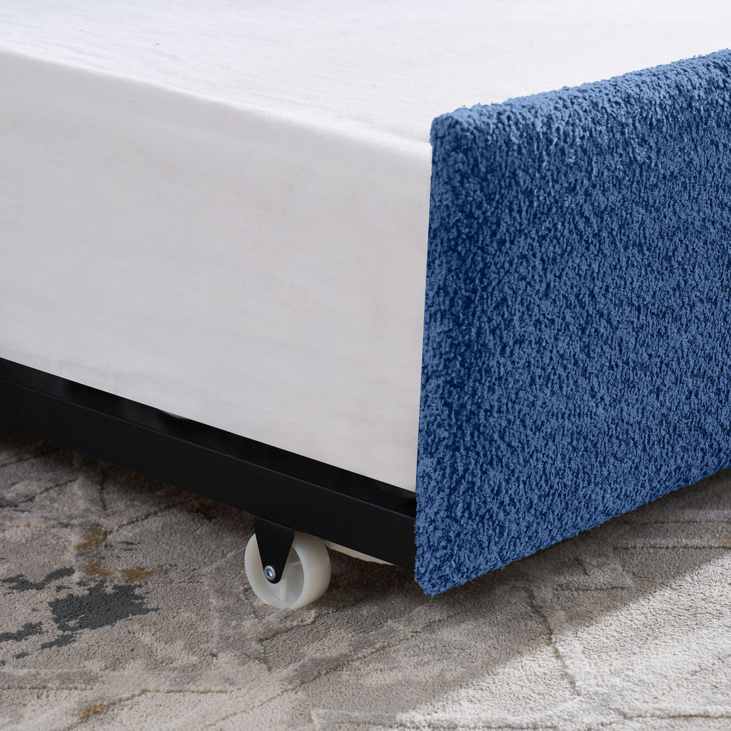 Upholstered Daybed With Pop Up Trundle