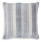 Adikus - Pillow