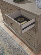Lettner - Dresser