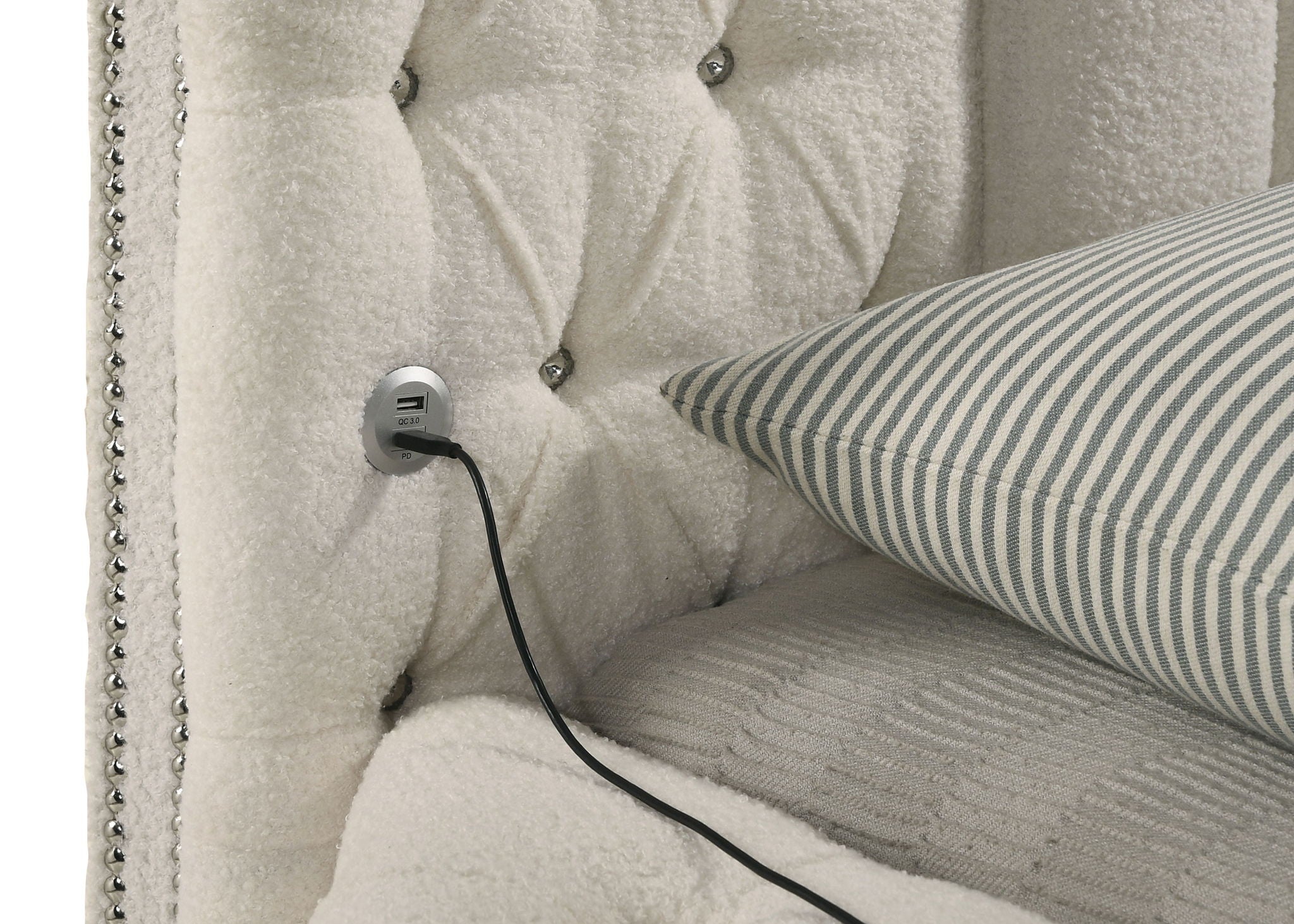 Sonya 4-piece Upholstered Queen Bedroom Set Ivory