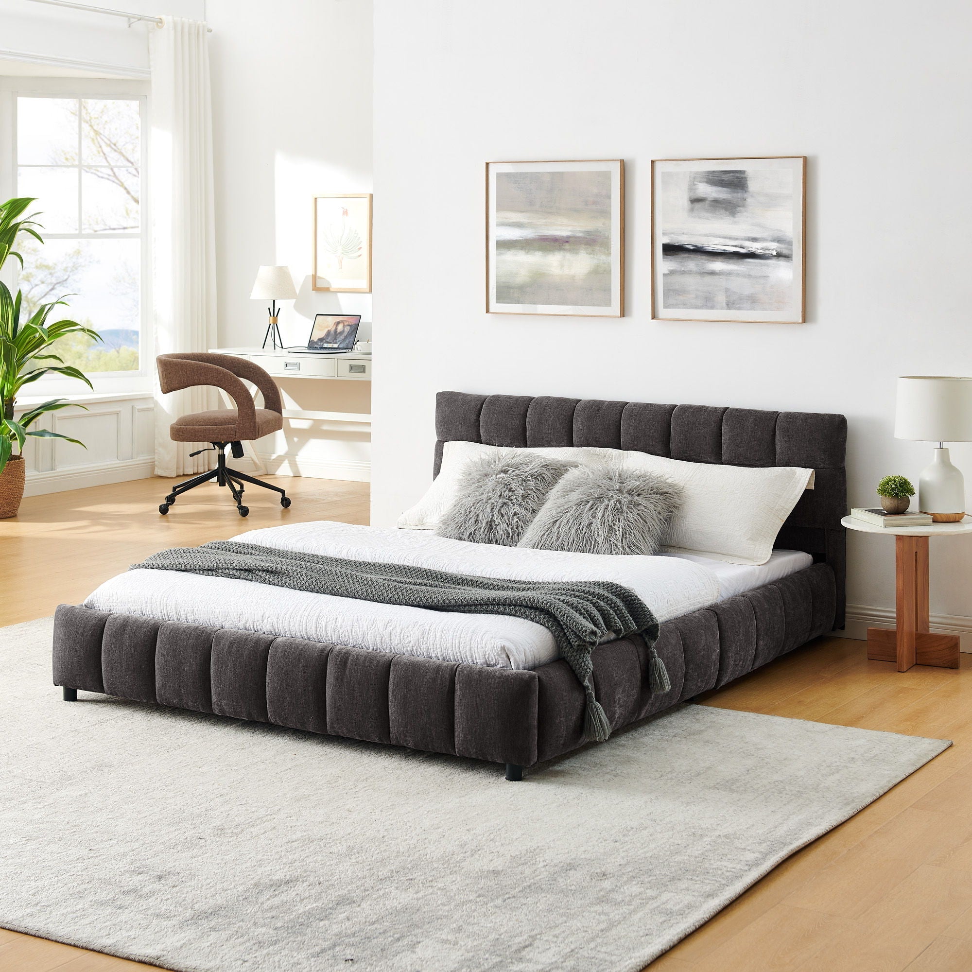 Modern Platform Bed Frame With Thick Fabric