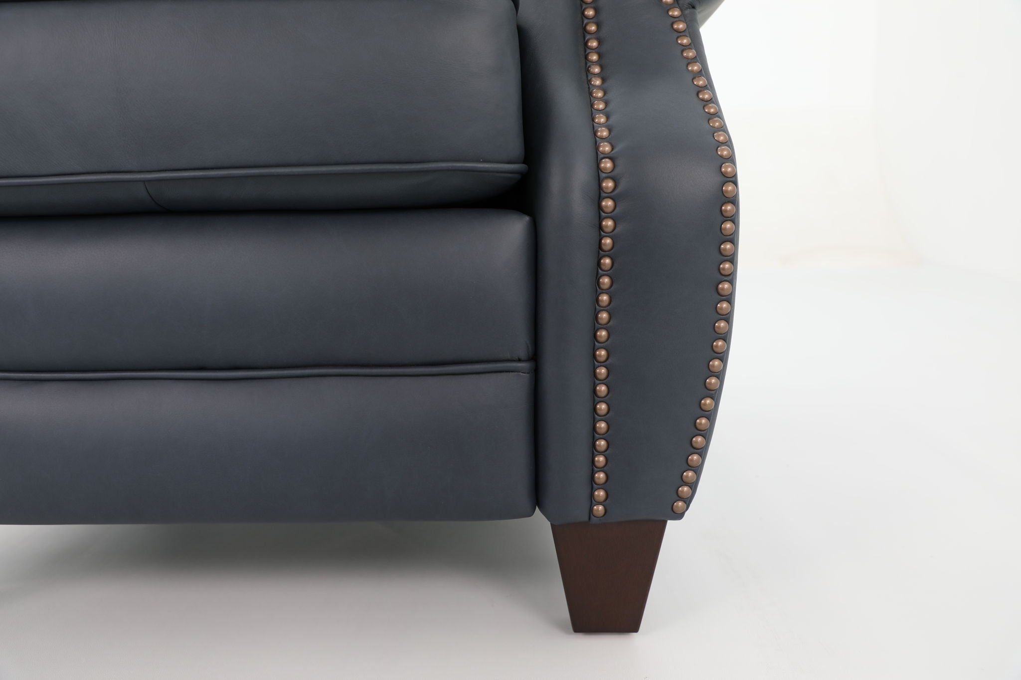 Briarwood - Recliner Push Thru The Arm