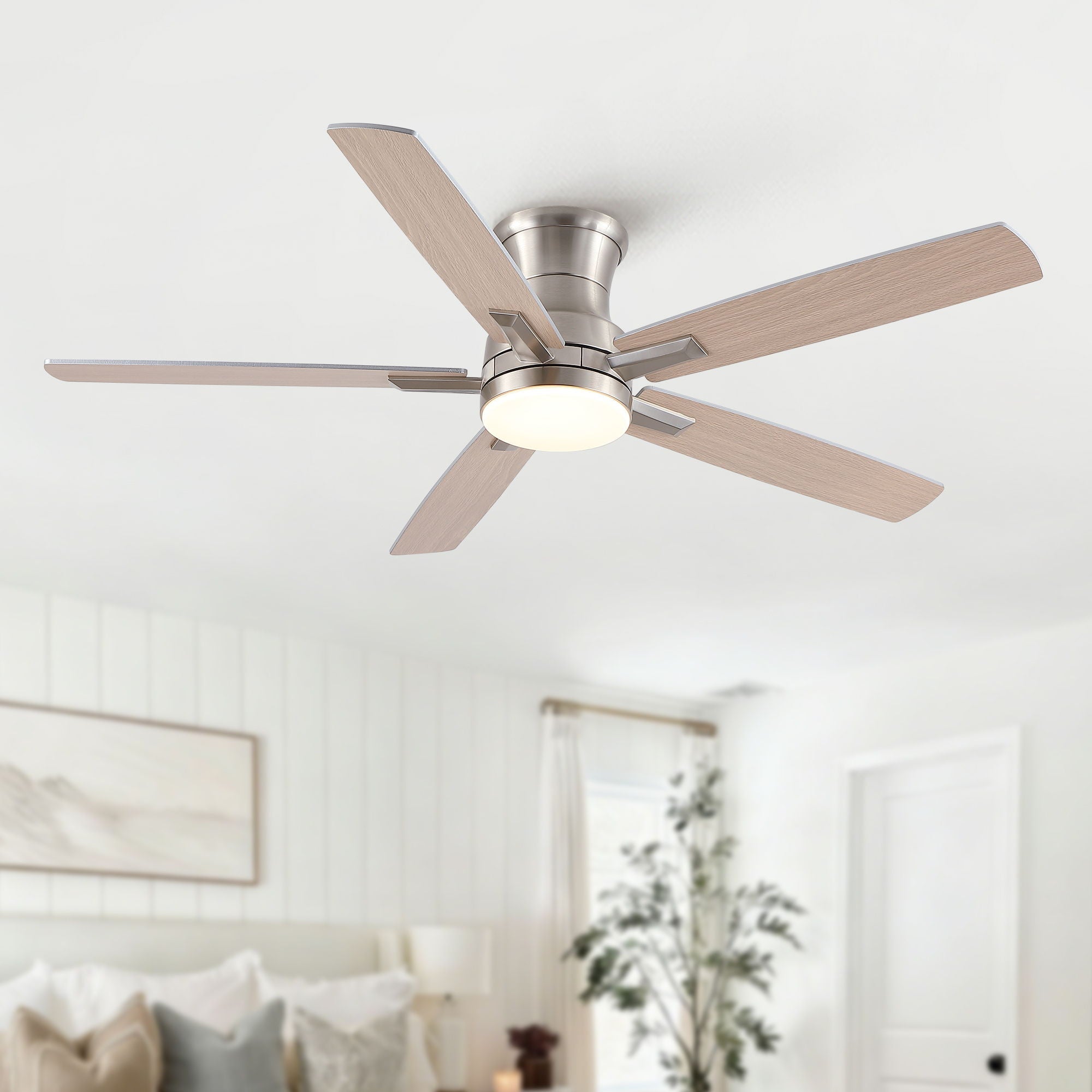 Mordern Flush Mount Ceiling Fan With Light And Remote Control