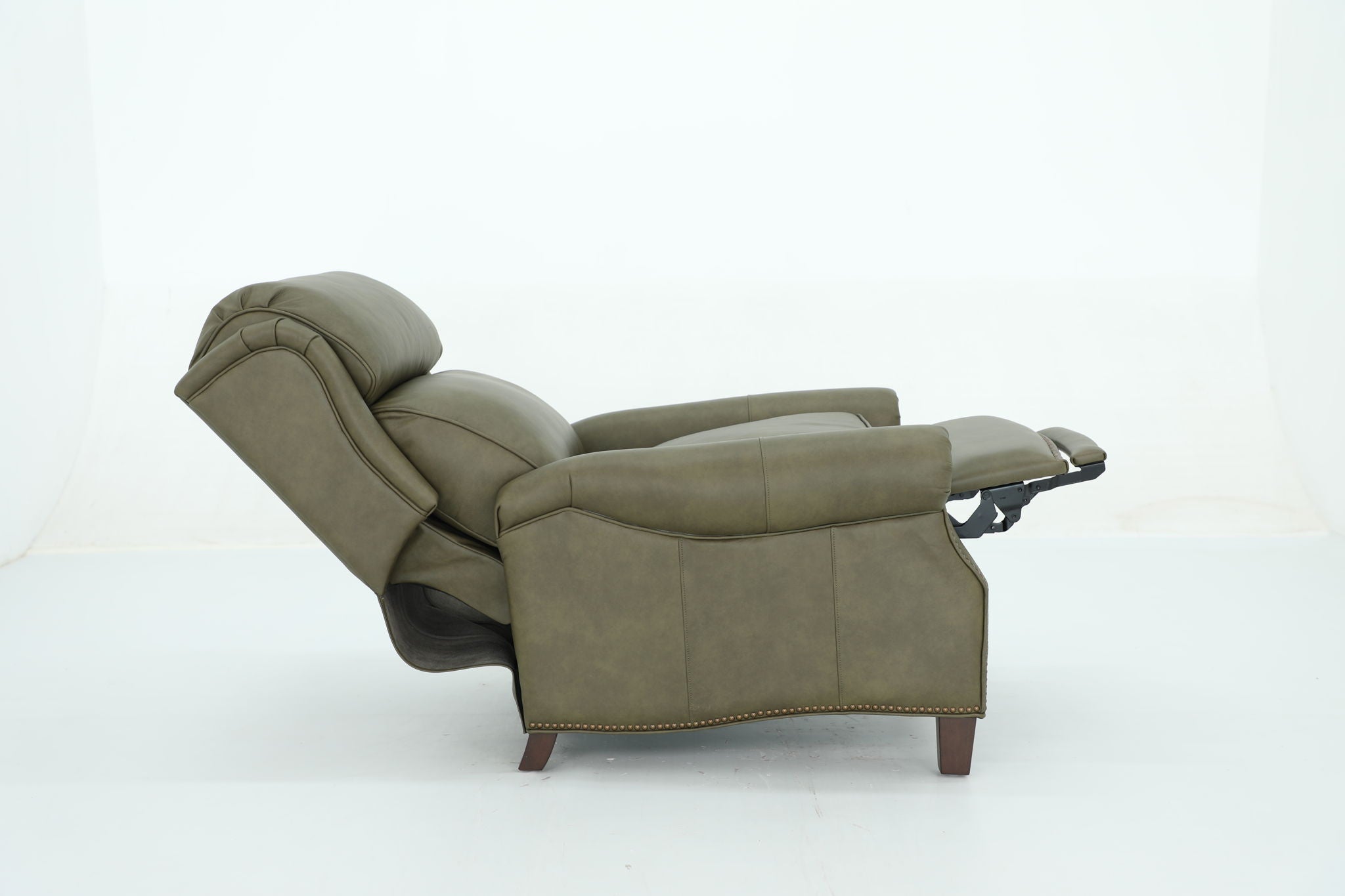 Meade - Push Thru The Arm Recliner