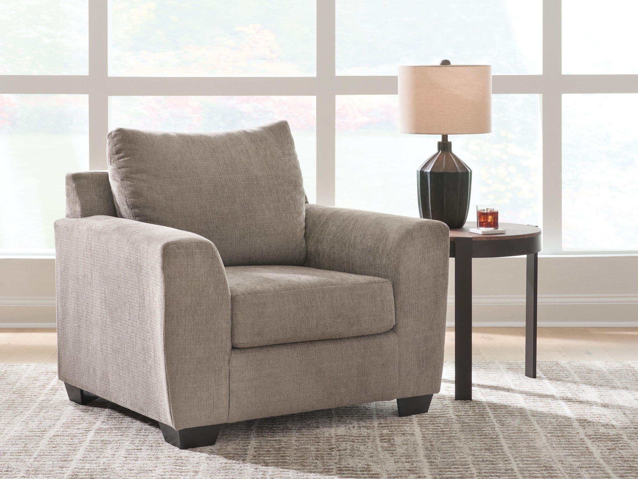 Loreo - Chair