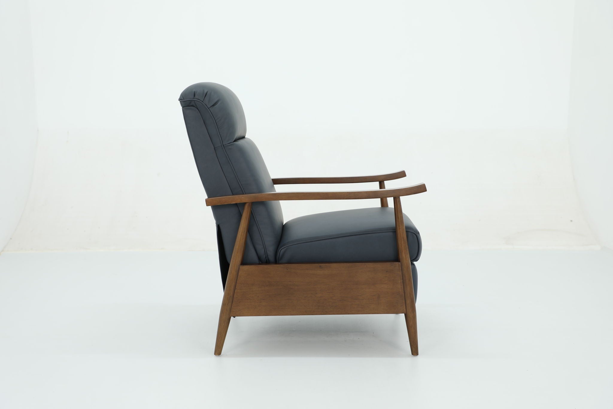 Hampton (B) - Recliner Push Thru The Arms